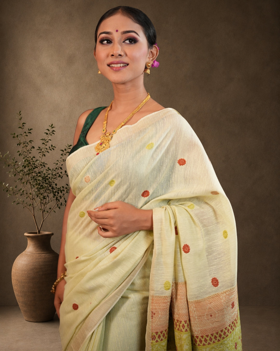 Pure Eri By Mulberry Off White Thread Work Assam Silk Saree