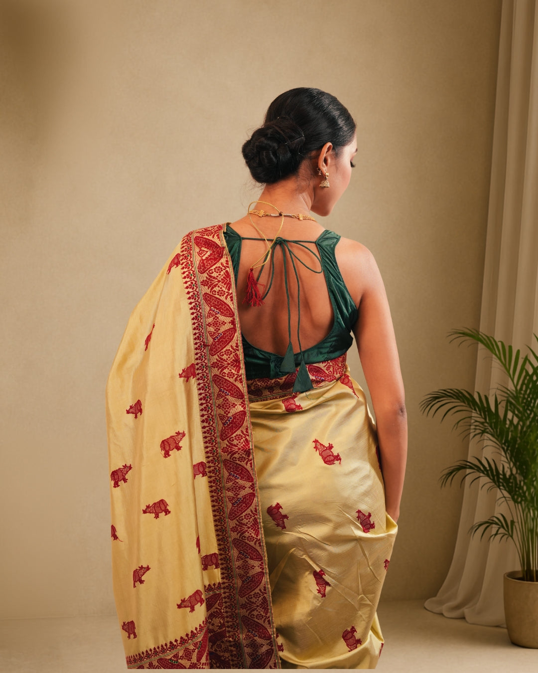 Golden Pure Mulberry Silk Kaziranga Thread Work Assam Silk Saree