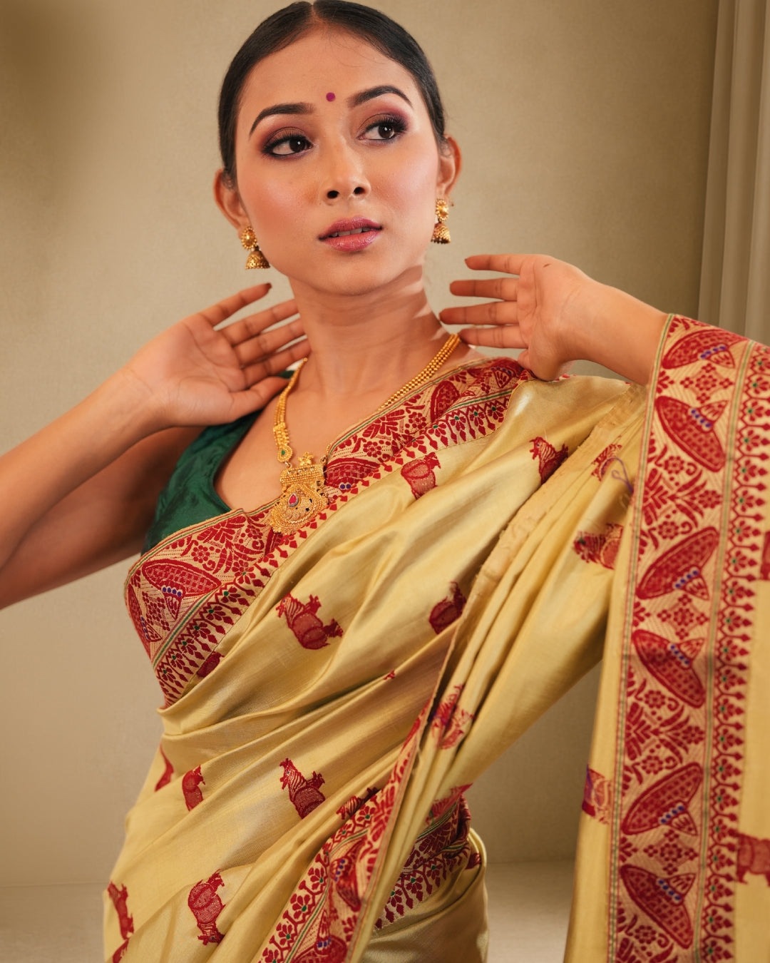 Golden Pure Mulberry Silk Kaziranga Thread Work Assam Silk Saree