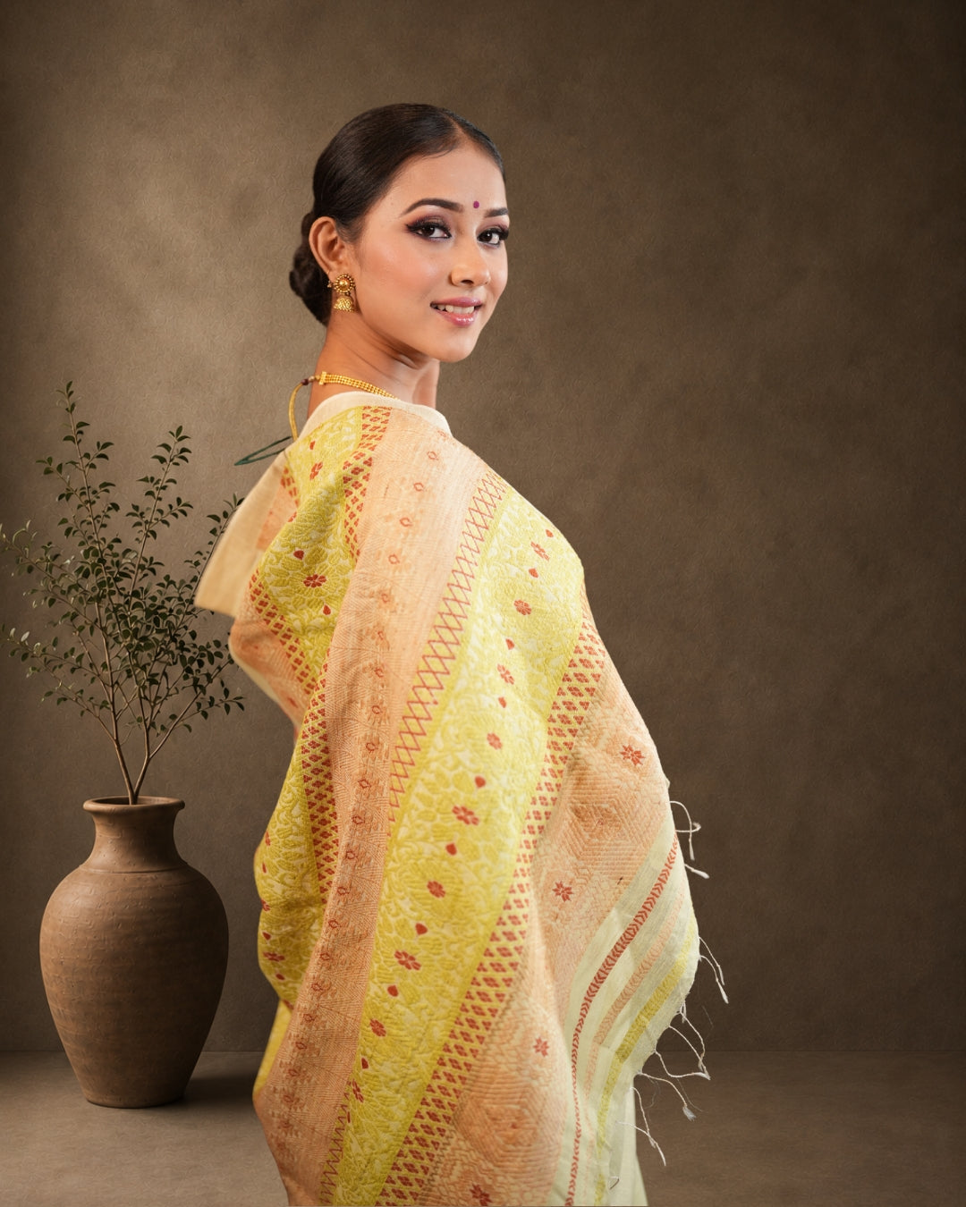Pure Eri By Mulberry Off White Thread Work Assam Silk Saree