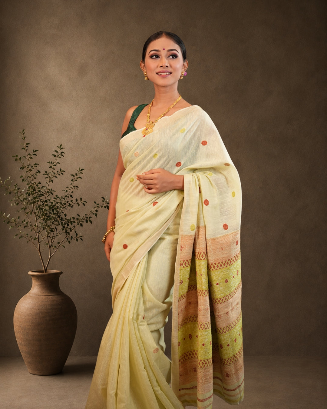 Pure Eri By Mulberry Off White Thread Work Assam Silk Saree
