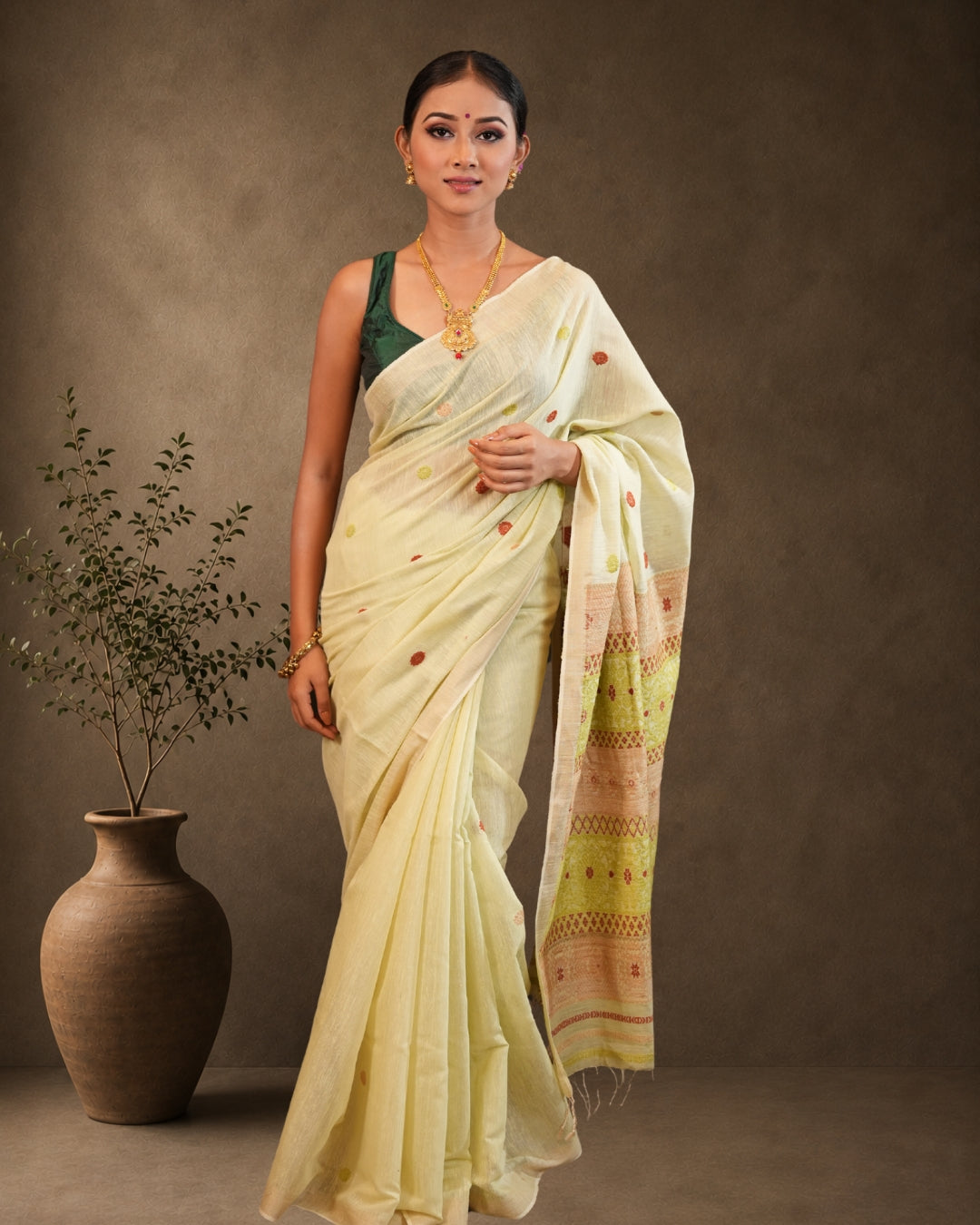 Pure Eri By Mulberry Off White Thread Work Assam Silk Saree