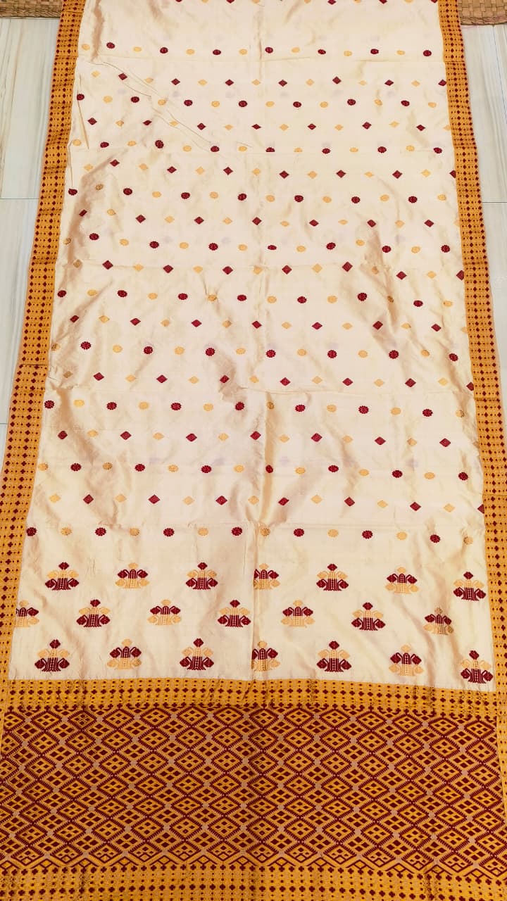 Pure Tospaat Zari And Thread Work Assam Silk Saree