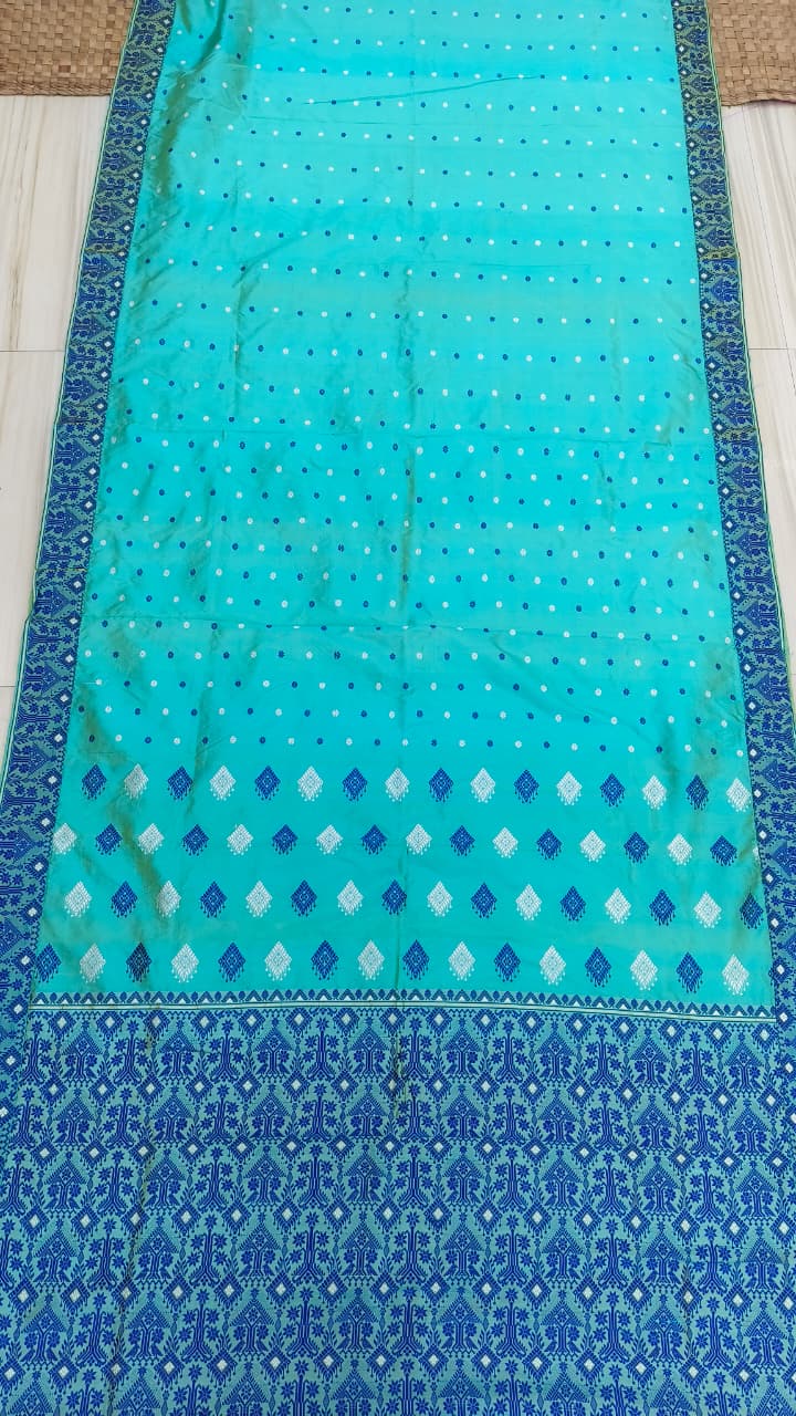 Pure Mulberry Silk Thread Work Blue And Yellow Dual Tone Assam Silk Saree