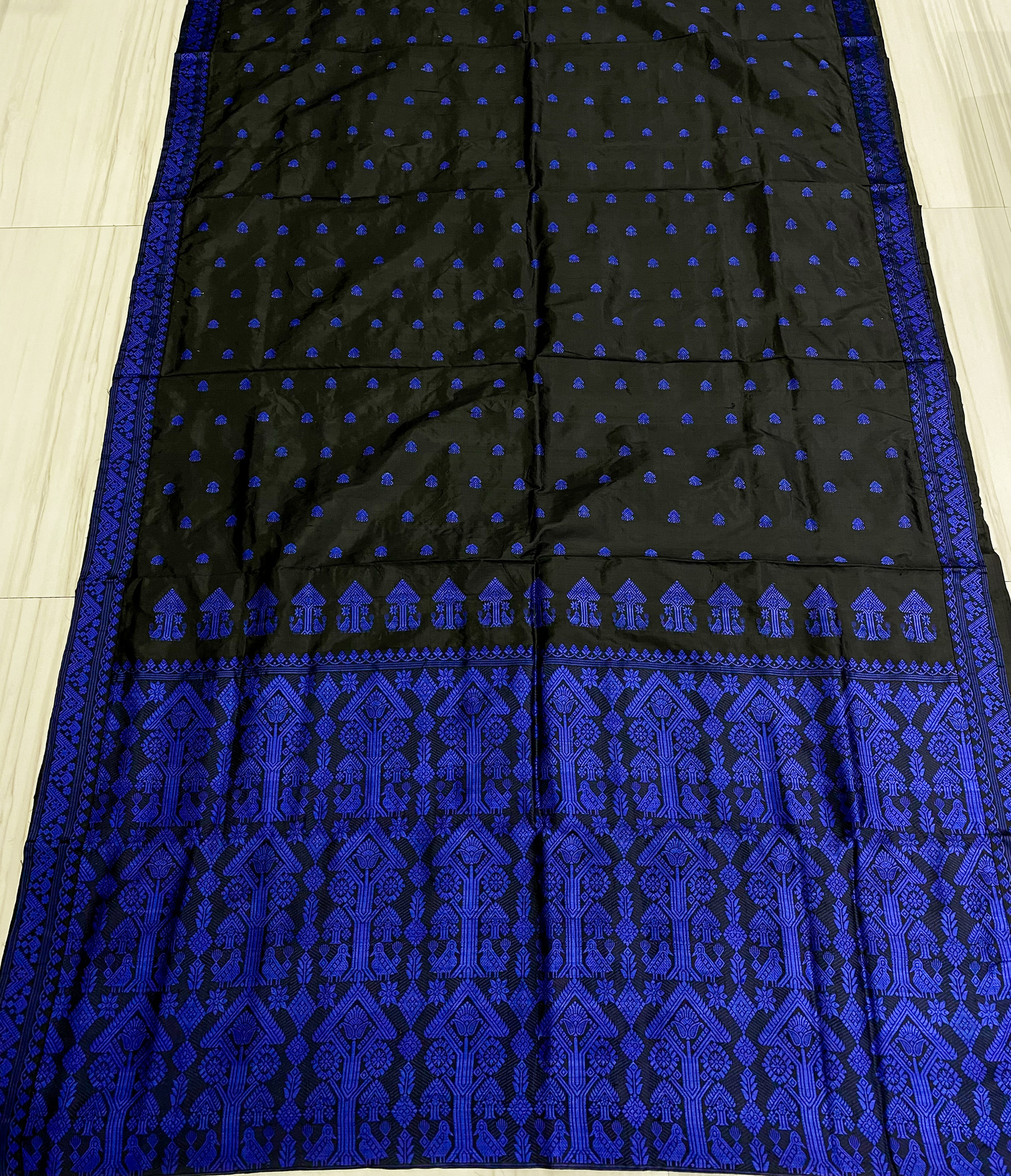 Black Pure Paat / Mulberry Assam-Silk-Saree with Blue Motifs – MS81