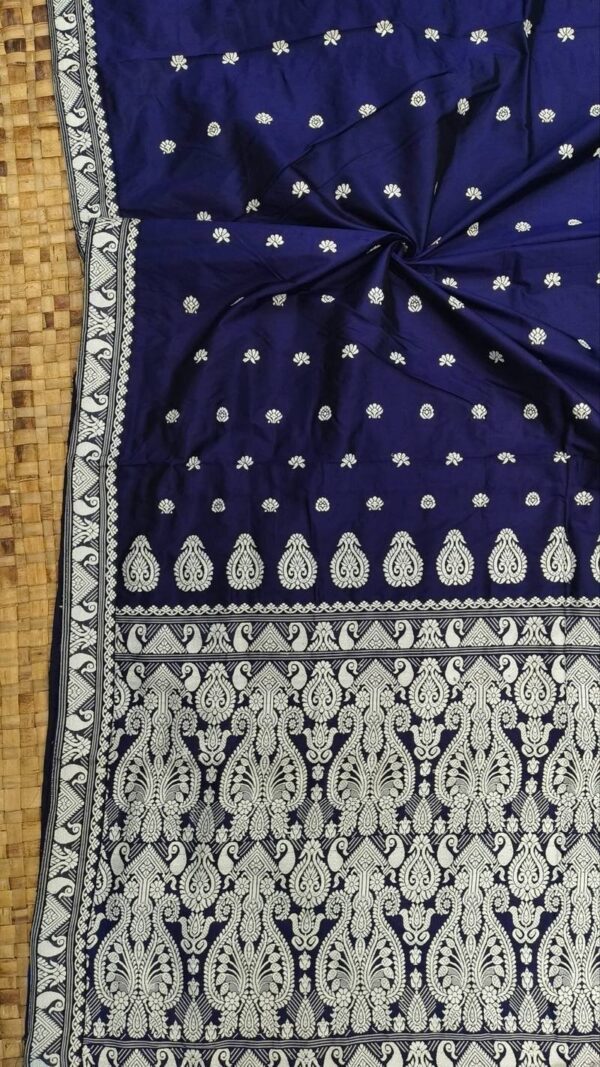 Exclusive Mulberry( paat ) Assam Silk Saree - Navy Blue | Mayurisilk