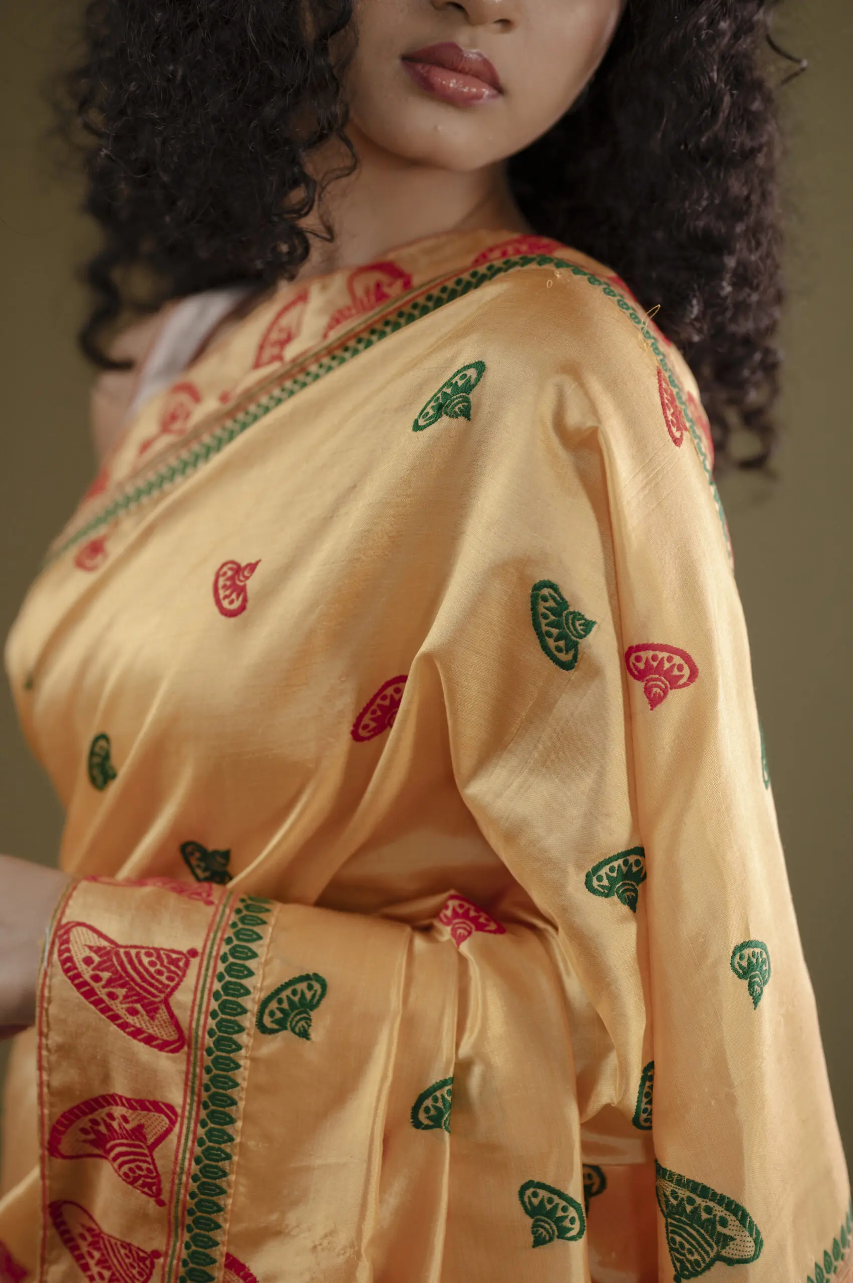 muga mulberry Assam Silk Saree With Red And Green Jhapi Motifs - Image 2