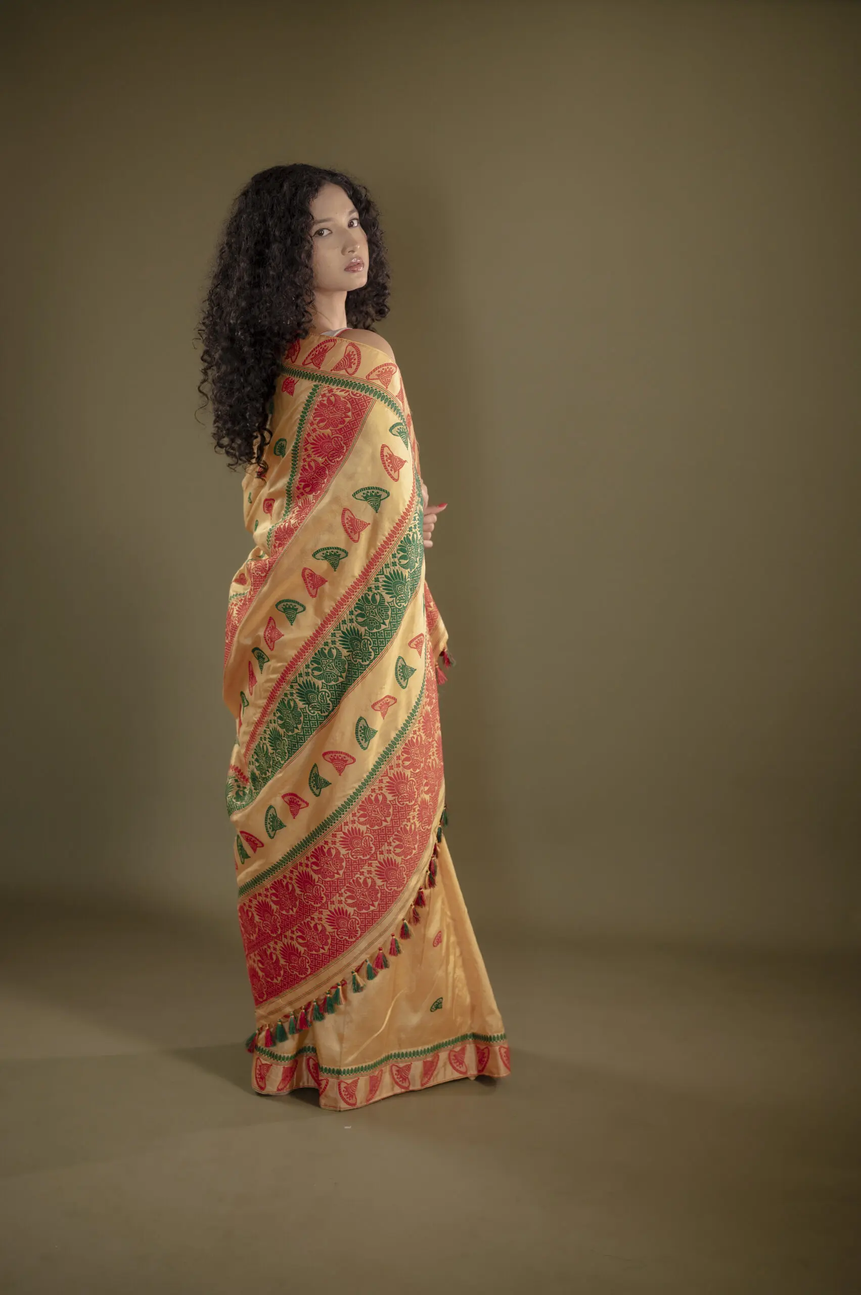 muga mulberry Assam Silk Saree With Red And Green Jhapi Motifs - Image 5