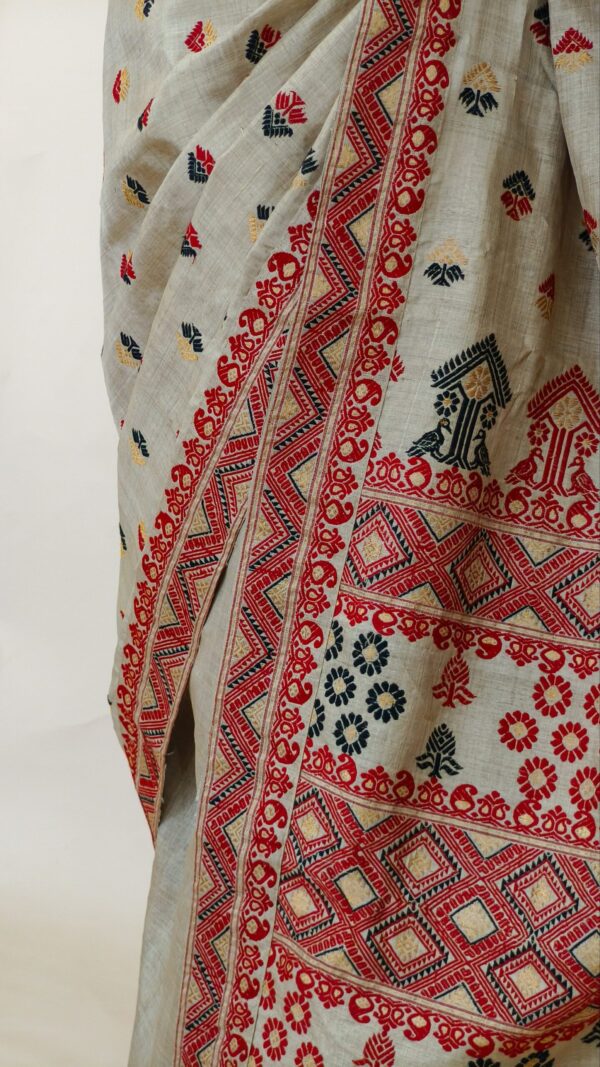 PURE MUGA ASSAM SILK SAREE BEIGE MAYURISILK - Image 5