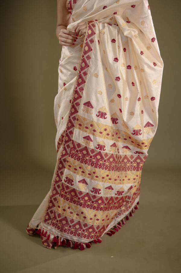 OFF WHITE TUSSAR BY MULBERRY ASSAM SILK SAREE MAYURISILK - Image 9
