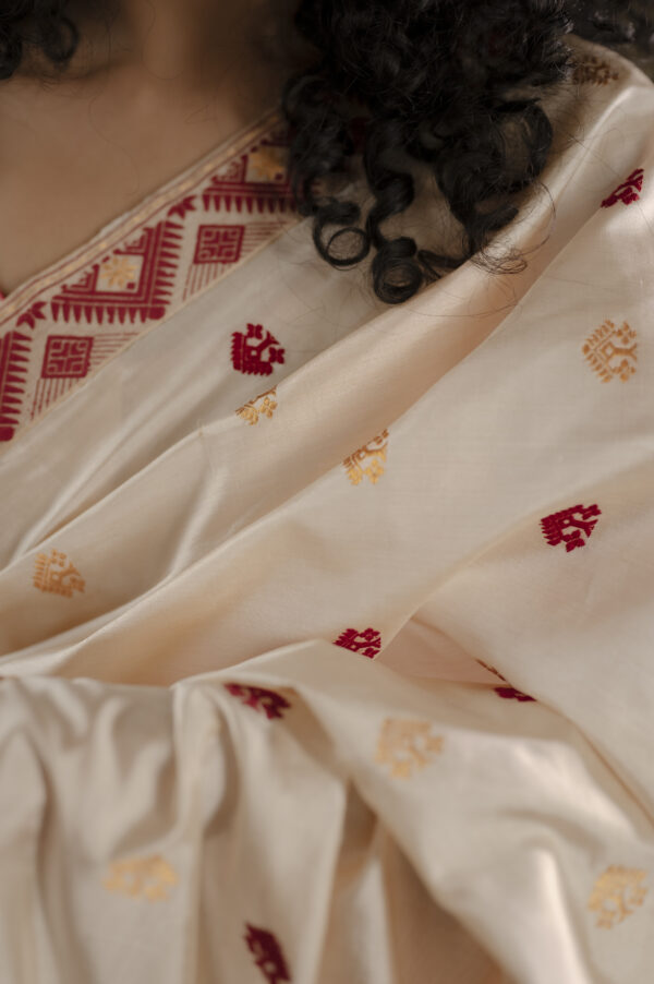 OFF WHITE TUSSAR BY MULBERRY ASSAM SILK SAREE MAYURISILK - Image 7
