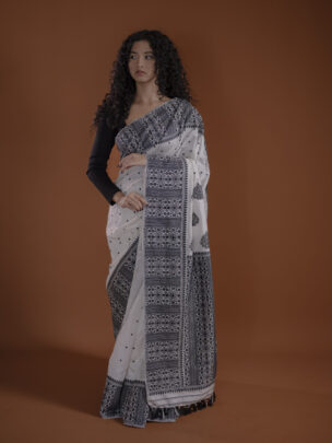 MULBERRY (PAAT) BIG BORDER ASSAM SILK SAREE WITH BLACK MOTIFS