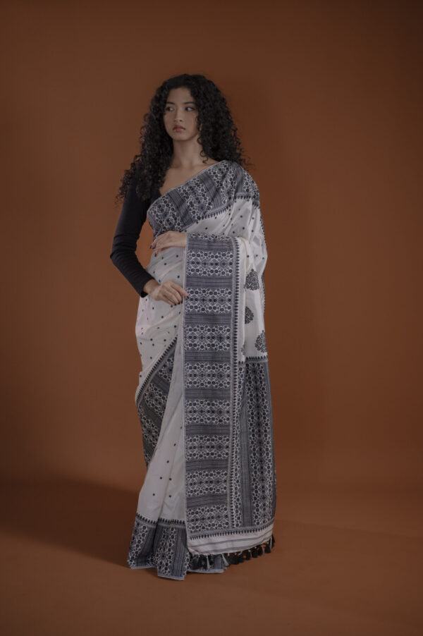 MULBERRY (PAAT) BIG BORDER ASSAM SILK SAREE WITH BLACK MOTIFS
