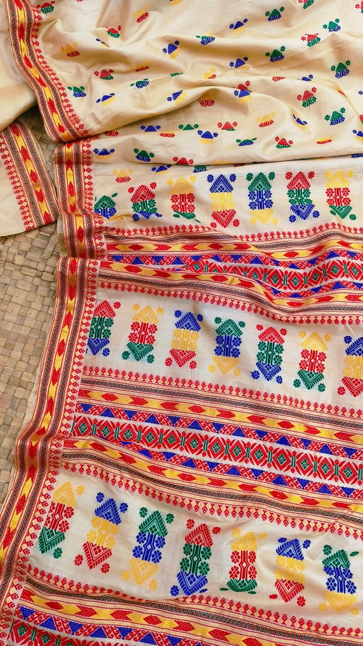 Tussar By Tussar Beige Multicolour Motifs Thread Work Saree 200213