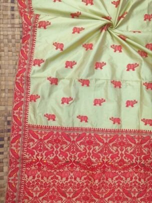 Exclusive Mulberry (paat) Assam Silk Saree -Beige Kaziranga Motifs | Mayurisilk