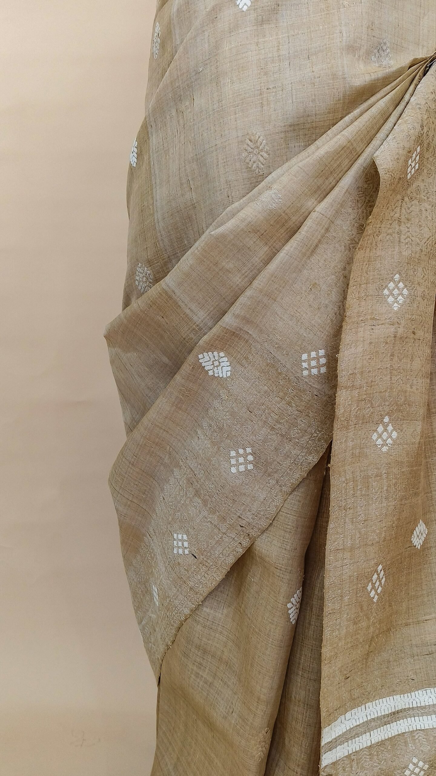 Pure Muga Assam Silk Saree With White Motifs Beige - Image 7