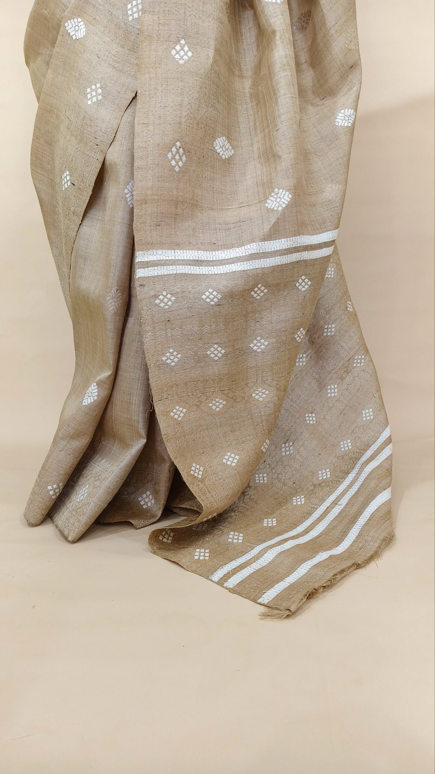 Pure Muga Assam Silk Saree With White Motifs Beige - Image 6