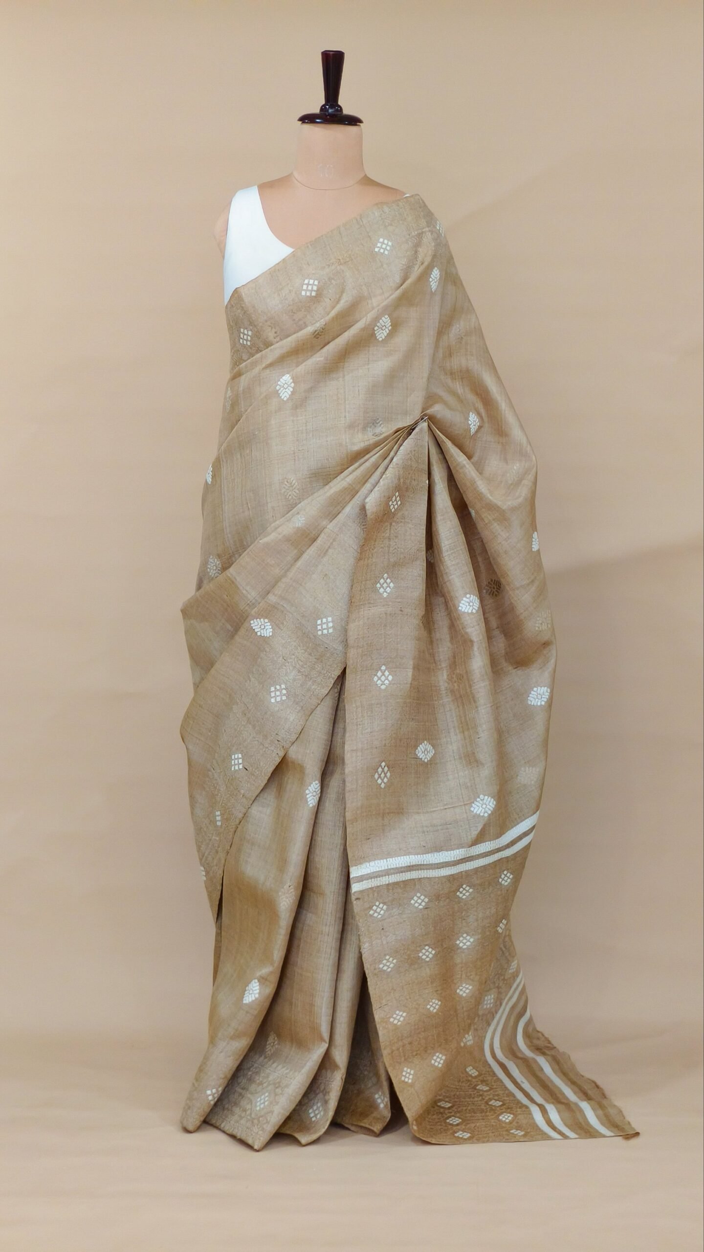Pure Muga Assam Silk Saree With White Motifs Beige - Image 2