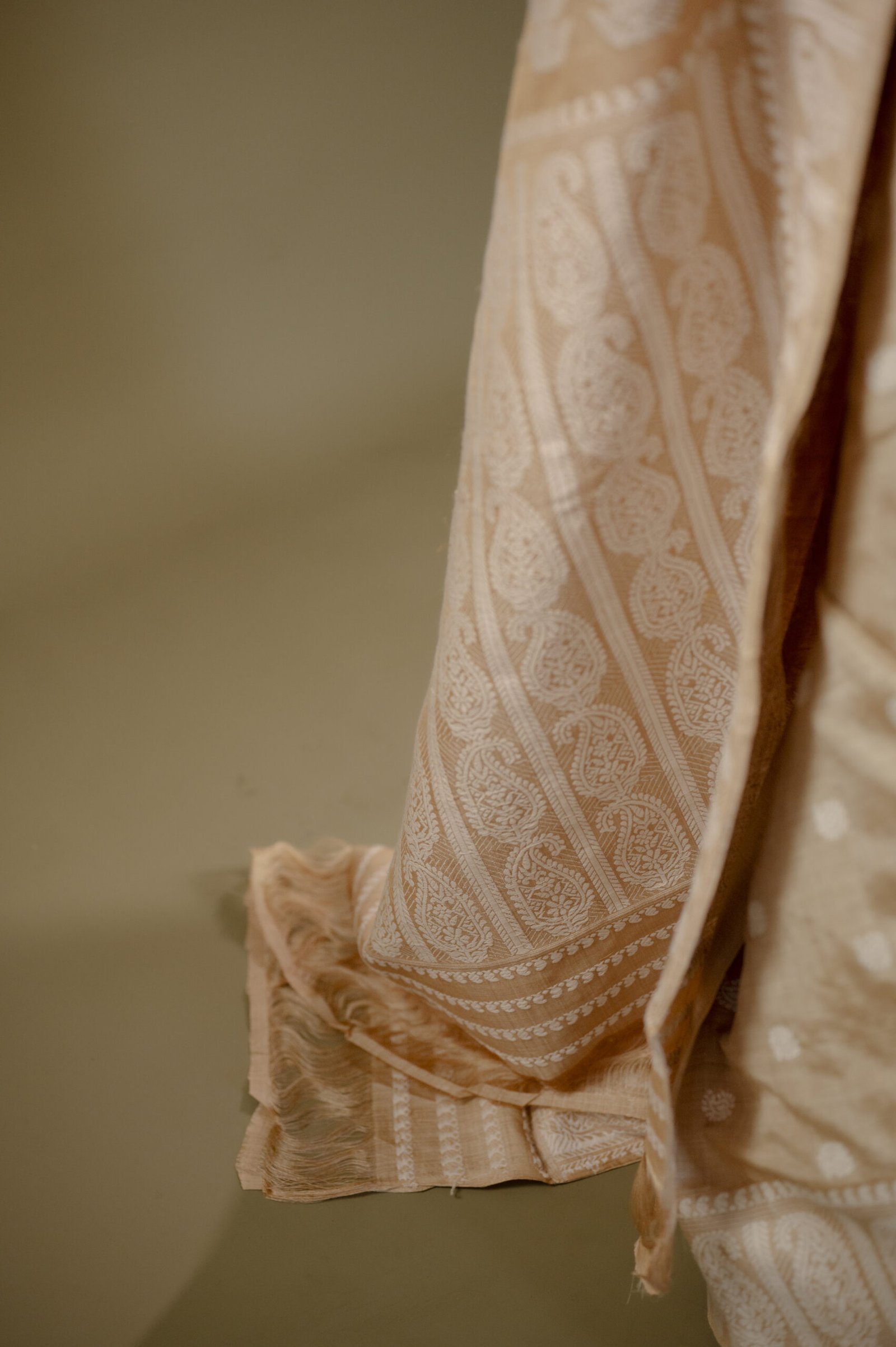 Beige Muga Thread Work Big Border Assam Silk Saree | Mayuri Silk - Image 4