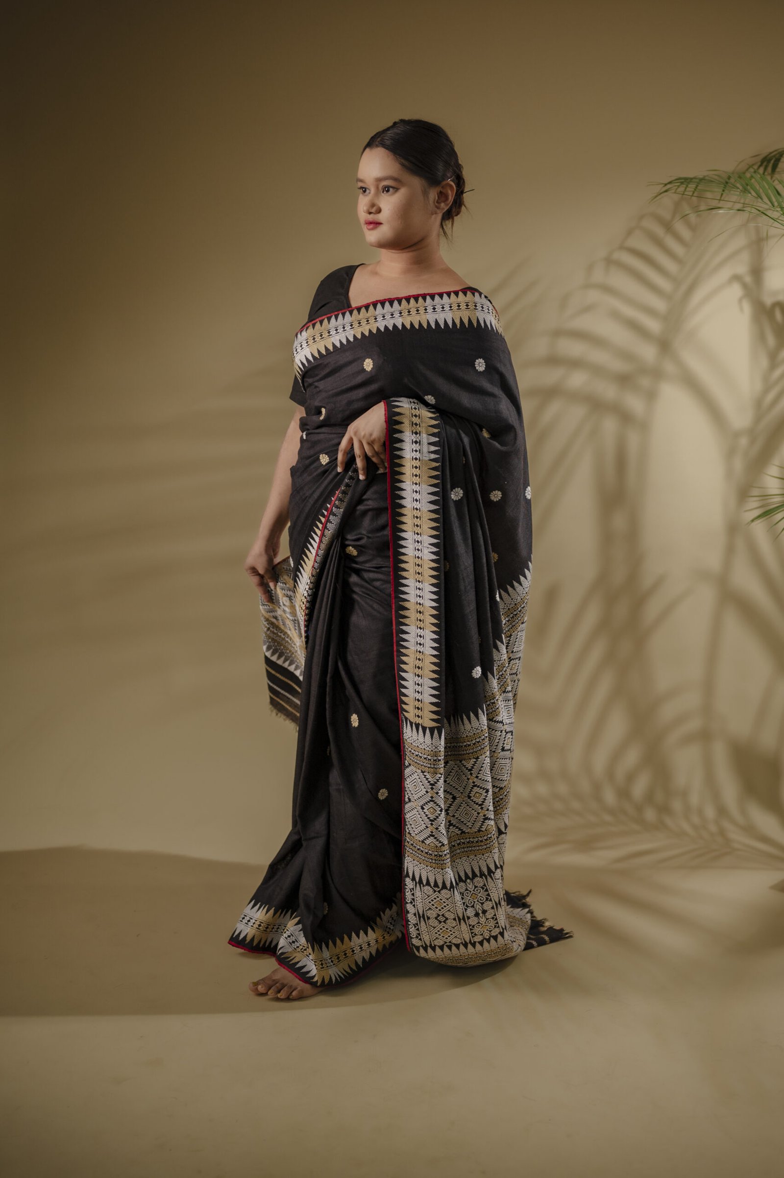 Black Eri Silk Saree With Interwoven Border - Image 5
