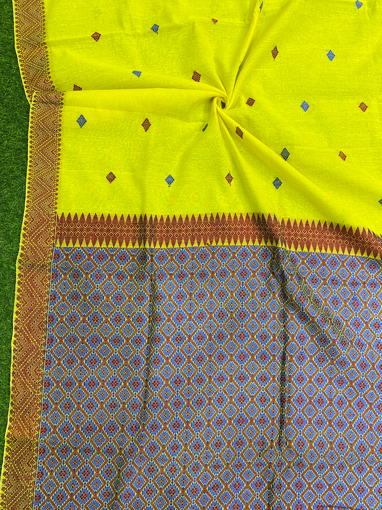 Yellow Pure Eri Mulberry Assam Silk Saree with Thread Work – ES38